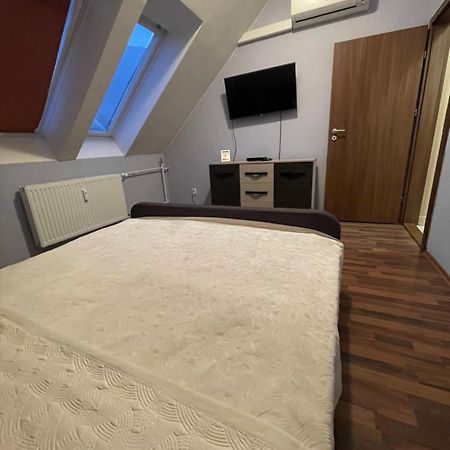 Palank Apartman Мошонмадьяровар Экстерьер фото